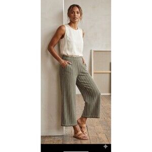 Max Studio Wide Leg Cropped Culotte Pants Green White Geometric Print